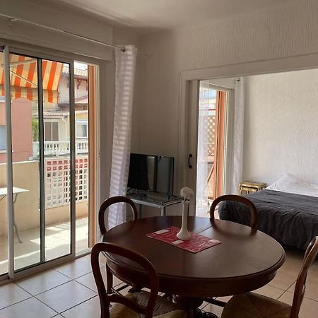 Studio A Sanary-Sur-Mer Avec Balcon A 200M Du Port Luaran gambar